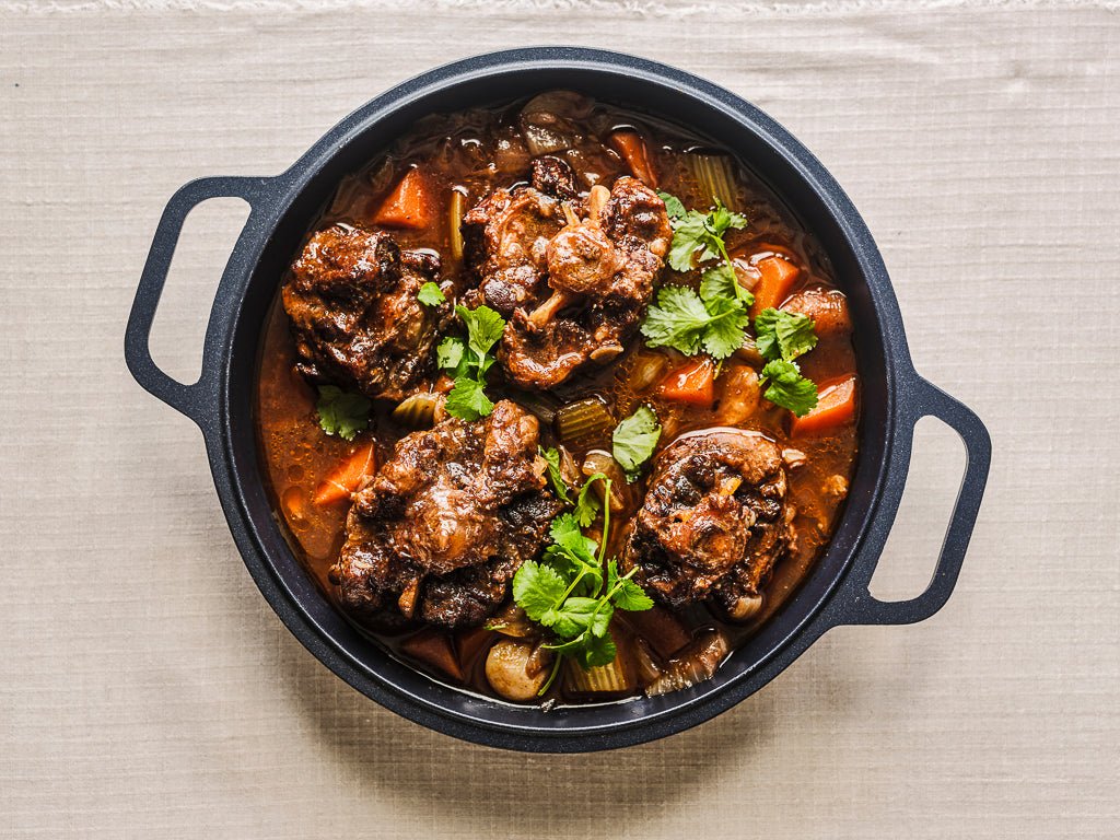ox tail azorean beef stew (cooked dish)