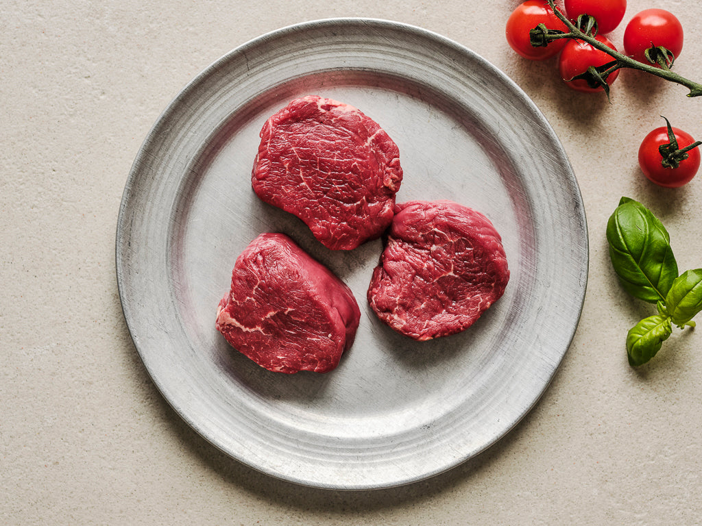 fillet steak medallions (raw cut)