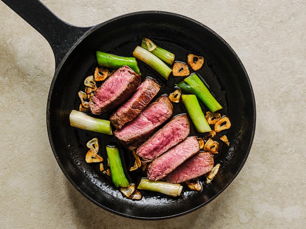 petit sirloin steak fried with sake and soy sauce 2 (cooked dish)